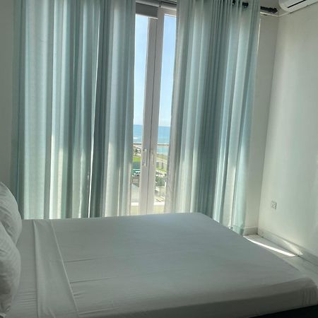 Spectacular Sea View 3 Bedrooms Apartment コロンボ エクステリア 写真