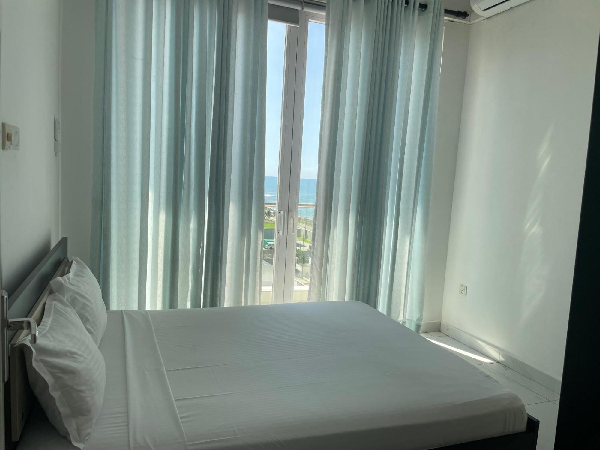 Spectacular Sea View 3 Bedrooms Apartment コロンボ エクステリア 写真